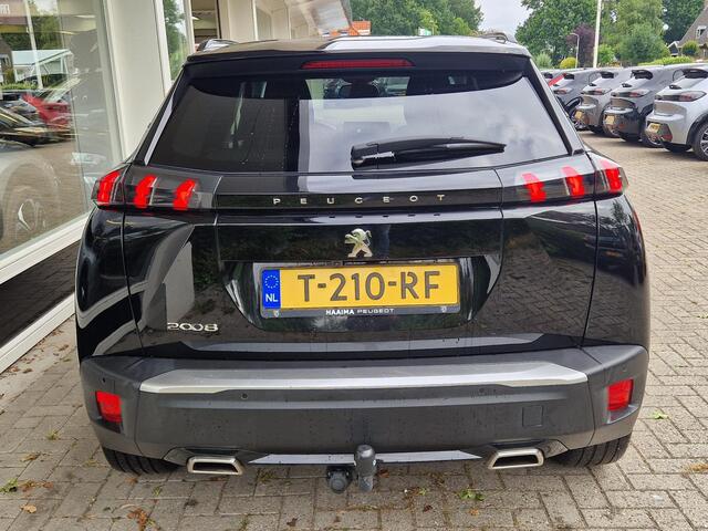 Peugeot 2008 1.2T 130pk Automaat Allure Pack | Trekhaak | Achteruitrijcamera | Stoelverwarming | Climate & Cruise Control | AppleCarplay/Android Auto |