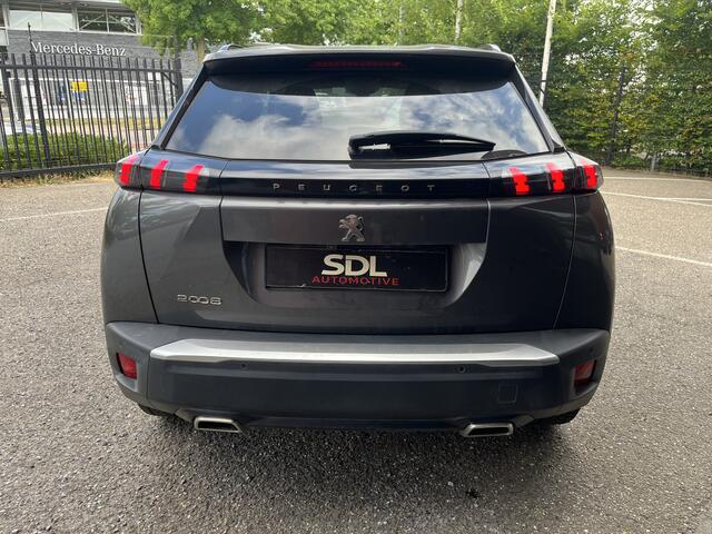 Peugeot 2008 1.2 PureTech Allure // LED // HALF LEDER // 3D COCKPIT // CAMERA+SENSOREN // NAVI+CARPLAY //