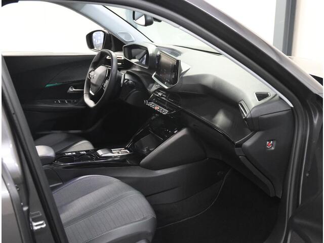 Peugeot 2008 1.2 130PK Automaat Allure Pack | AUTOMAAT | Camera | Trekhaak | AppleCarplay/Android Auto | Climate Control | Cruise Control | Parkeersensoren | Privacy Glass | Isofix |