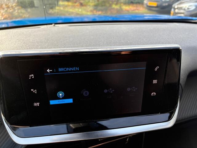 Peugeot 2008 1.2 Navigatie Apple Android PDC Camera ECC Airco Cruise