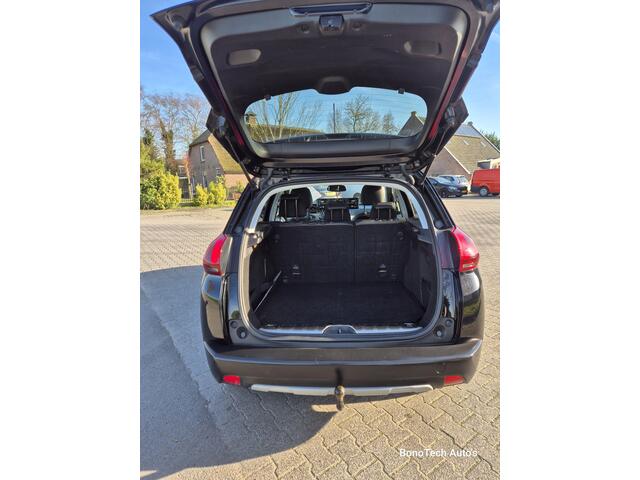 Peugeot 2008 1.2 PureTech Blue Lease Allure