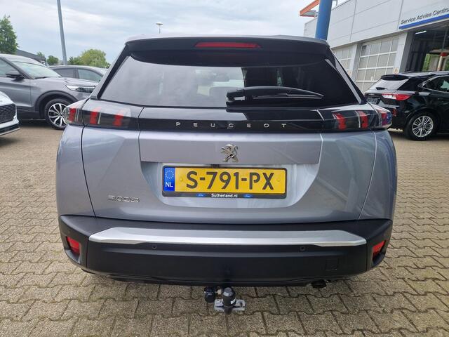 Peugeot 2008 1.2 PureTech Allure Pack Luxe uitvoering | 1e Eigenaar | Hoge instap | Trekhaak | Navigatie | Cruisecontrole | Led dagrijverlichting
