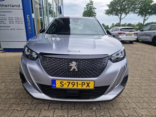Peugeot 2008 1.2 PureTech Allure Pack Luxe uitvoering | 1e Eigenaar | Hoge instap | Trekhaak | Navigatie | Cruisecontrole | Led dagrijverlichting