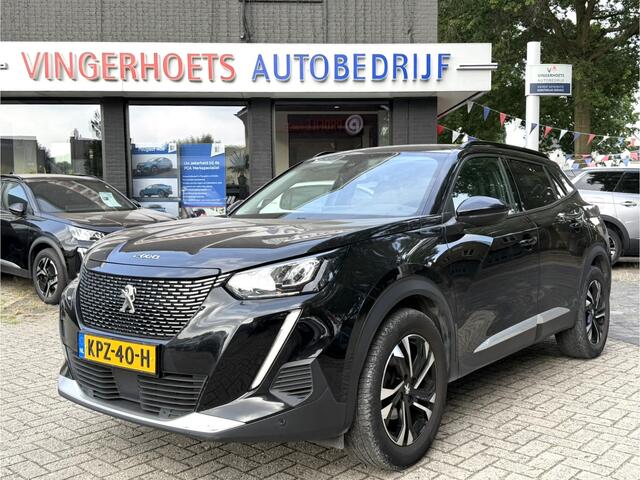 Peugeot 2008 130 Pk Automaat Benzine * Navigatie * Voor en Achter Parkeersensoren + Camera Achterzijde ! * Climate & Cruise Control * Keyless Start * Parfumeur * Vingerhoets; Vierde Generatie Eersteklas Service. Al meer dan 100 jaar een begrip in de Brabantse Kempen
