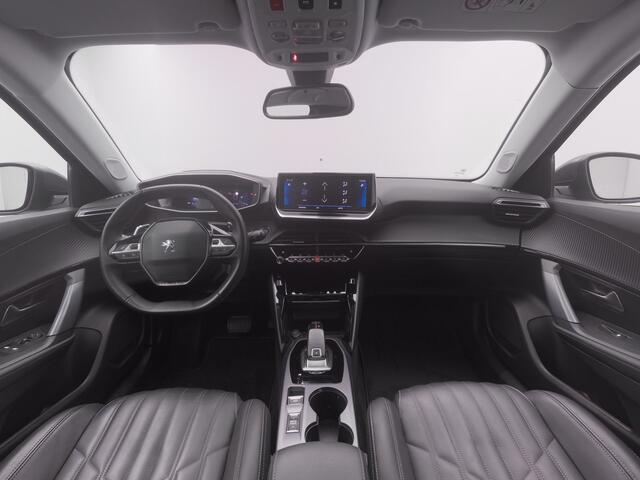 Peugeot 2008 1.2 PureTech 130 PK Automaat Allure | PANO | CAMERA | LEDER | STOELVERW.
