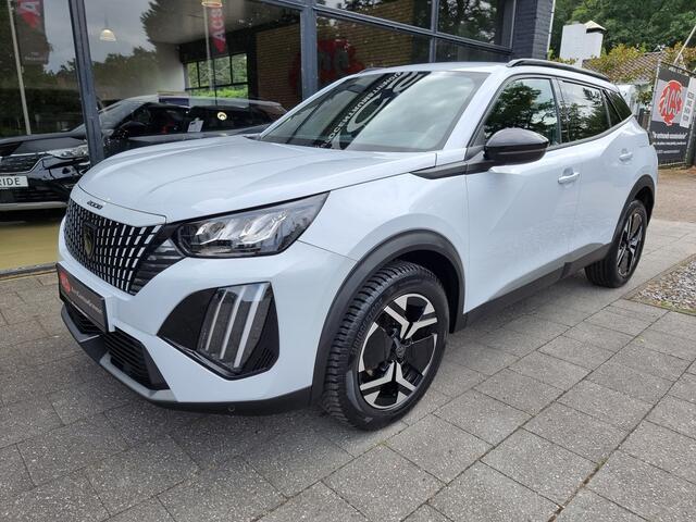 Peugeot 2008 1.2i Allure 131pk | 2025 | Premium kleur | Leder | Fabr. gar. | Zeer nette staat!