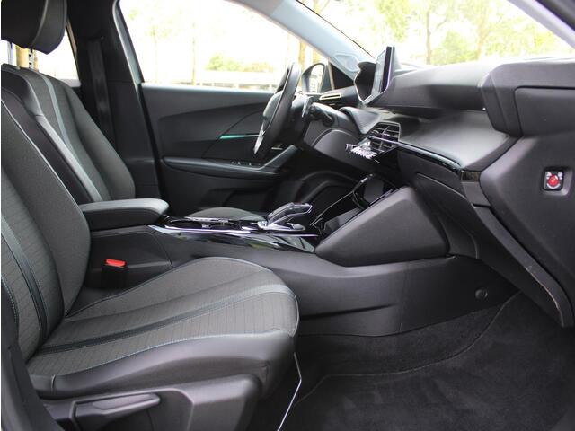 Peugeot 2008 1.2 PureTech Blue Lease Allure Automaat | Apple Carplay / Camera / Climate