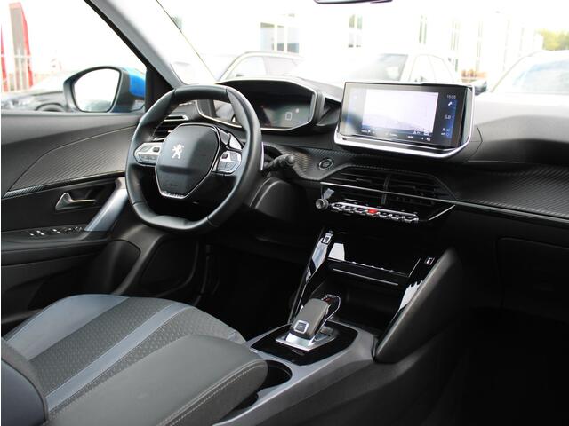 Peugeot 2008 1.2T Blue Lease Allure Automaat | Panoramadak/Camera/Navi
