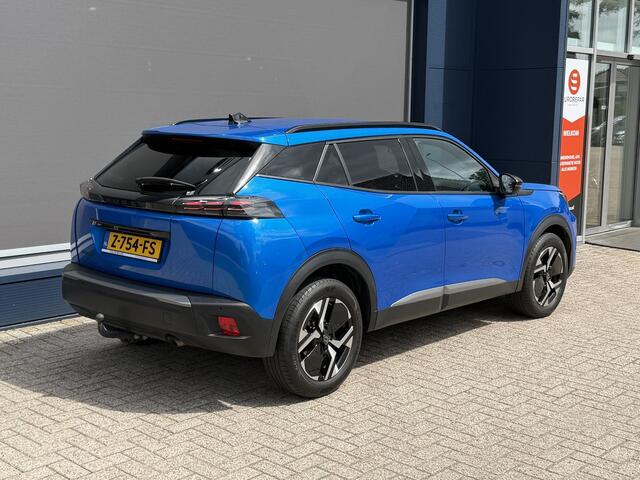 Peugeot 2008 1.2 Turbo 100 PK Allure | Facelift Model | Trekhaak 1200KG | Navigatie | LED Verlichting | Cruise Control | Hoge Zitpositie | Parkeersensoren Voor en Achter | DAB | Digitaal Dashboard | Half Lederen stoelen | Lichtmetalen Velgen 17 inch |