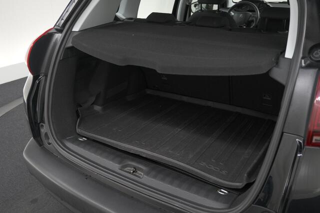 Peugeot 2008 PureTech 82 Active | Lage KM | Trekhaak | Navigatie | Parkeersensoren | Climate Control |Apple Carplay