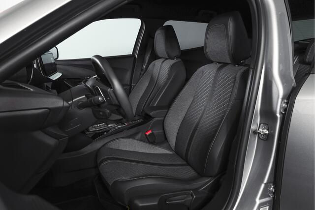 Peugeot 2008 1.2 PureTech 130 PK Allure - Automaat | Dig. Cockpit | Adapt. Cruise | Stoelverw. | PDC | Camera | App. Connect | ECC | LM 17" |