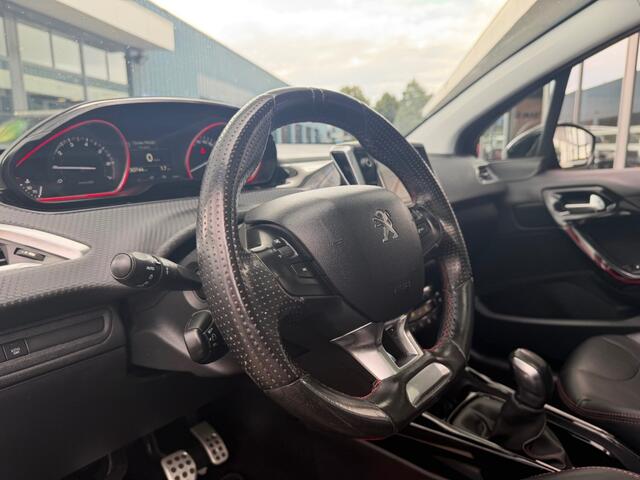 Peugeot 2008 1.2 PURETECH GT-LINE NAVI PANO AIRCO/ECC PDC