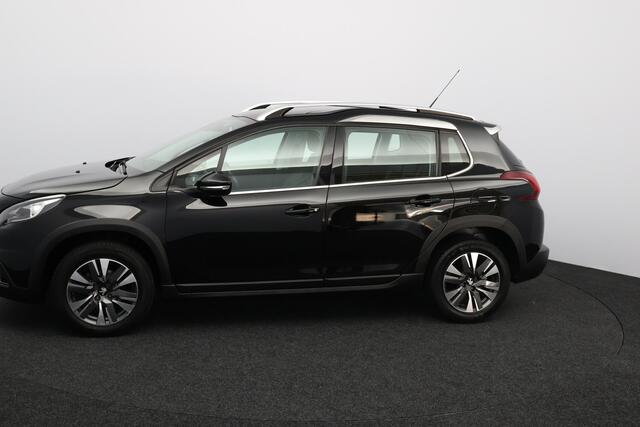 Peugeot 2008 1.2 PureTech Allure /D-Riem Verv. 64.000KM! /Pano-Dak! /Trekhaak /Stoelverw. /Apple + Android /Climat /Cruise /Elek. pakket /Bluetooth /Regensensor /16"LMV /PDC /LED Dagrijverl. /Isofix.