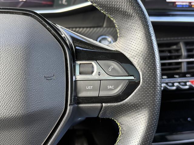 Peugeot 2008 BWJ 2021 | 1.2T 131PK GT | PANO DAK | CLIMA | NAVI | LEDER/STOF | CAMERA A | PDC | CARPLAY |
