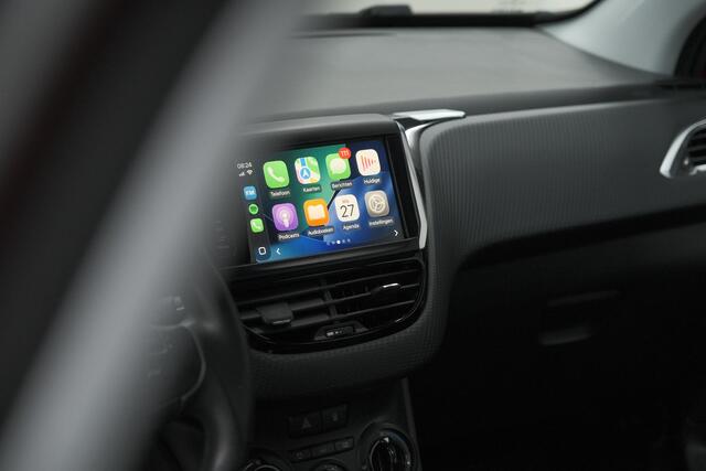 Peugeot 2008 PureTech 110 Blue Lion | Trekhaak | Apple Carplay | Cruise Control | Parkeersensoren