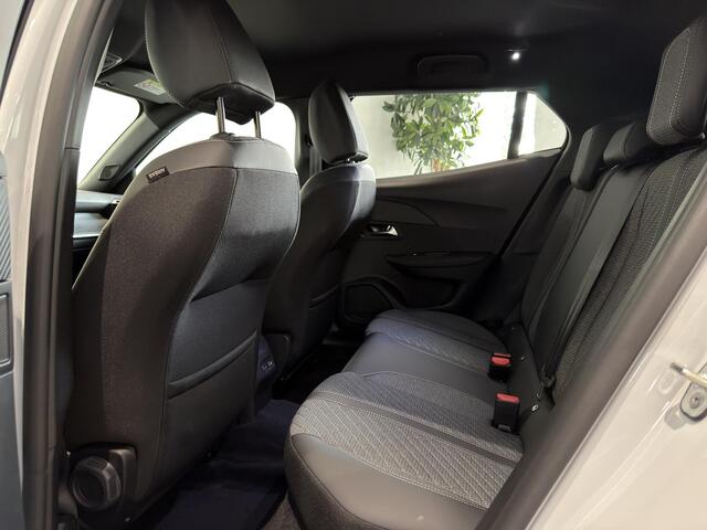 Peugeot 2008 1.2 Hybrid 145 Allure
