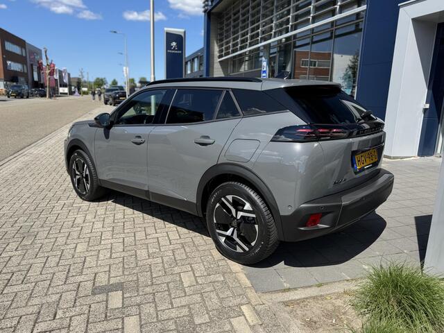 Peugeot 2008 PureTech 100 Allure l Vision & Drive Assist Pack l Navigation & Access Pack l Trekhaak