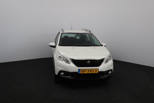 Peugeot 2008 1.2 PureTech Blue Lion /Trekhaak! /Apple + Android /DAB+! /Navi /Airco /Cruise /Elek. pakket /Bluetooth /Isofix /LED Dagrijverl. /PDC /Dakrails /Mistlampen /Isofix.