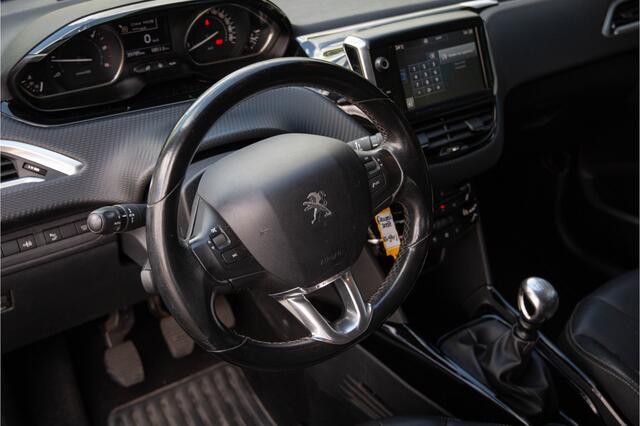 Peugeot 2008 1.6 BlueHDi Allure , Cruise control, Isofix