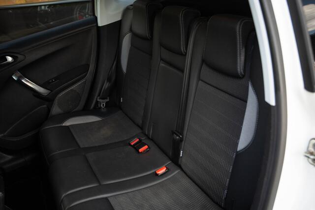 Peugeot 2008 1.6 BlueHDi Allure , Cruise control, Isofix
