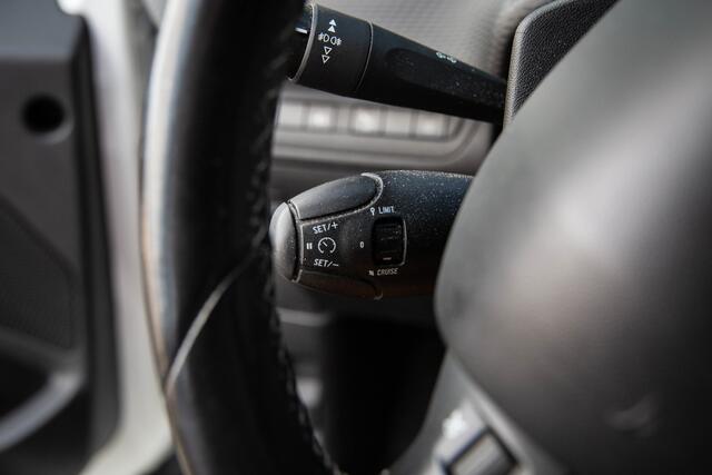 Peugeot 2008 1.6 BlueHDi Allure , Cruise control, Isofix