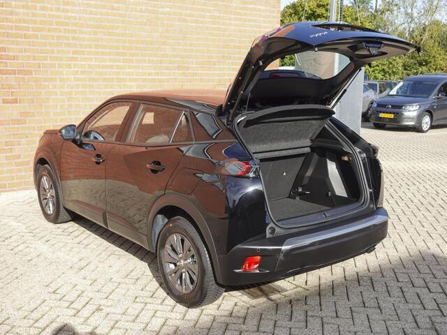Peugeot 2008 1.2 PureTech 101pk Active Pack Navigatie Apple Carplay/Android Auto Parkeersensoren achter Cruise Control Ledverlichting Climate Control