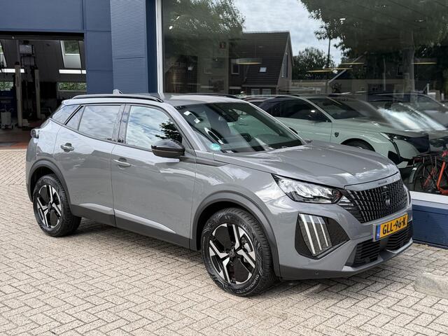 Peugeot 2008 1.2 Turbo 100 PK Allure | Trekhaak 1200 KG | 4 Seizoen banden | Navigatie via Telefoon | 360 Graden Camera | Climate Control | LED Verlichting | 17" Lichtmetalen Velgen | Hoge Zitpositie | Half Lederen Bekleding | Dode hoekbewaking | Adaptive Cruise Contr