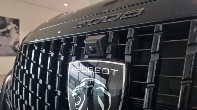 Peugeot 2008 1.2 Hybrid 145 Allure Automaat l Hoge instap | 360 Camera | Apple Carplay / Android Auto | Climate Control