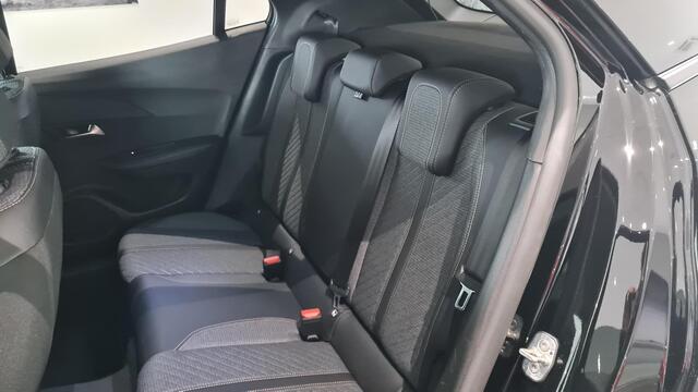 Peugeot 2008 1.2 Hybrid 145 Allure Automaat l Hoge instap | 360 Camera | Apple Carplay / Android Auto | Climate Control