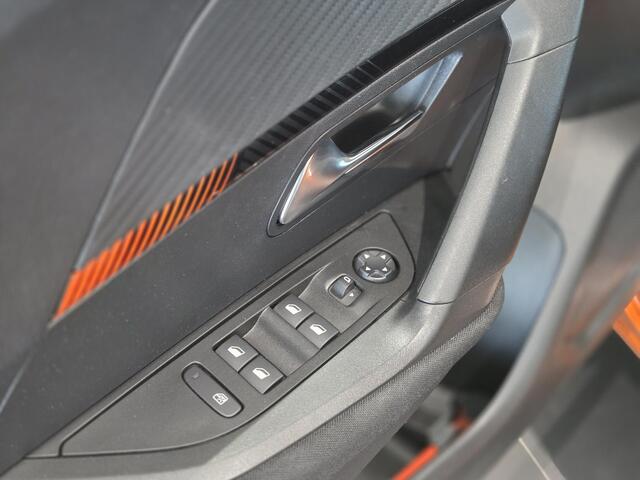 Peugeot 2008 1.2 Active Hoge instap