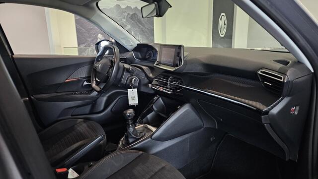 Peugeot 2008 1.2 Active Hoge instap