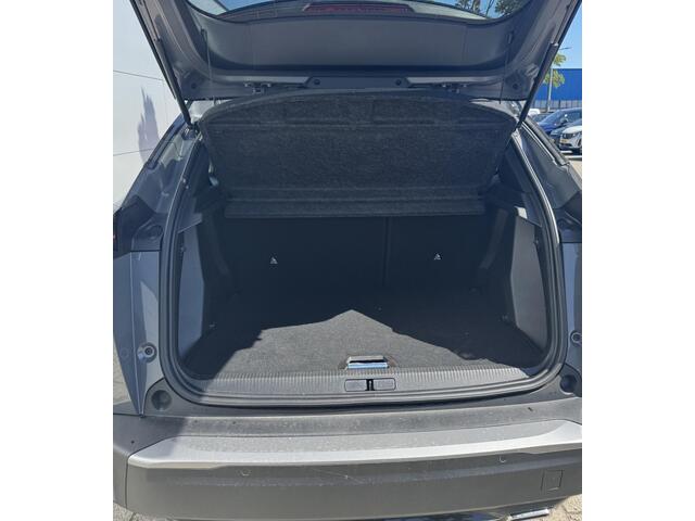 Peugeot 2008 1.2 Hybrid 145 GT Automaat | Camera | Adaptieve Cruise Control | Navigatie | Apple Carplay/Android Auto