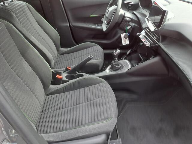 Peugeot 2008 1.2 ACTIVE 101 PK l Demo l Bel voor de actuele KM-Stand!!!
