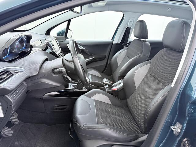 Peugeot 2008 1.2 PureTech Allure | Panoramadak | Navigatie | Climate control | Parkeersensoren