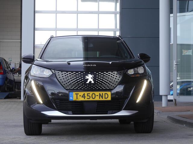 Peugeot 2008 1.2 PureTech Allure Pack | 130PK | Achteruitrijcamera | Navigatie | Cruise control | Lichtmetalen velgen | Trekhaak | Automaat | Apple carplay/Android auto