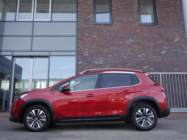 Peugeot 2008 1.2 PureTech Allure | Extra getint glas | Achteruitrijcamera | Climate control | Apple carplay/Android auto | Lage km.stand | Lichtmetalen velgen | Regensensor