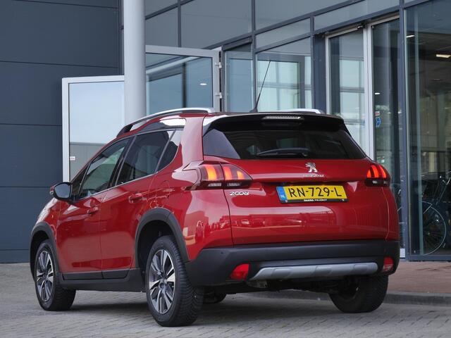 Peugeot 2008 1.2 PureTech Allure | Extra getint glas | Achteruitrijcamera | Climate control | Apple carplay/Android auto | Lage km.stand | Lichtmetalen velgen | Regensensor