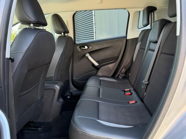 Peugeot 2008 BWJ 2019 | 1.2T 131PK GT-Line | TREKHAAK | LEDER/STOF | STOELVERW | CLIMA | NAVI | PDC | SPORTSTOELEN |