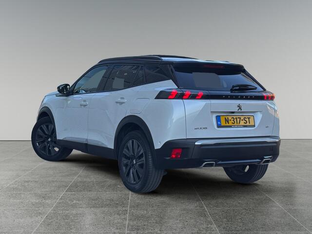 Peugeot 2008 GT Pack 1.2 Turbo 130pk EAT8 | FOCAL HIFI | SCHUIF/KANTELDAK | 18" LM 'EVISSA' | CAMERA | ALCANTARA/LEDER | STOELVERW. | NAVI | KEYLESS ENTRY | ADAPTIVE CRUISE