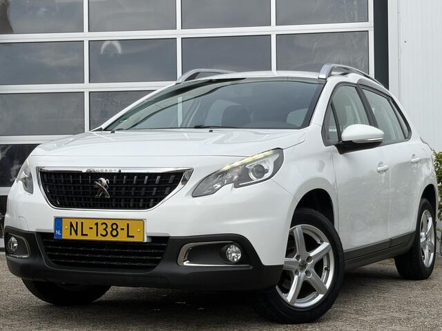 Peugeot 2008 1.2 PureTech Blue Lion 82pk | Apple Carplay/Android Auto | Cruise control | Dab | Lichtmetalen velgen 16" | Navigatiesysteem full map | Parkeersensor achter | Zeer nette auto!