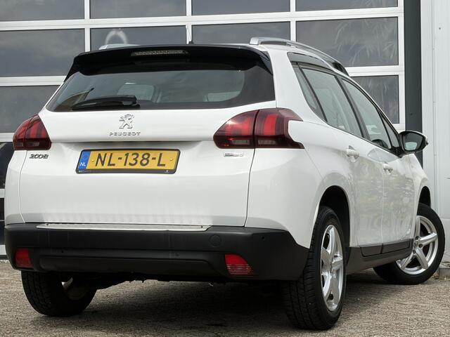 Peugeot 2008 1.2 PureTech Blue Lion 82pk | Apple Carplay/Android Auto | Cruise control | Dab | Lichtmetalen velgen 16" | Navigatiesysteem full map | Parkeersensor achter | Zeer nette auto!