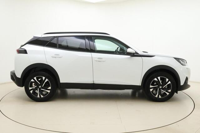 Peugeot 2008 1.2 PureTech Allure Pack | 130PK | Uniek Lage KM-stand | Trekhaak | Navigatie | Parkeercamera Achter | DAB+ | Cruise Control | Climate Control |
