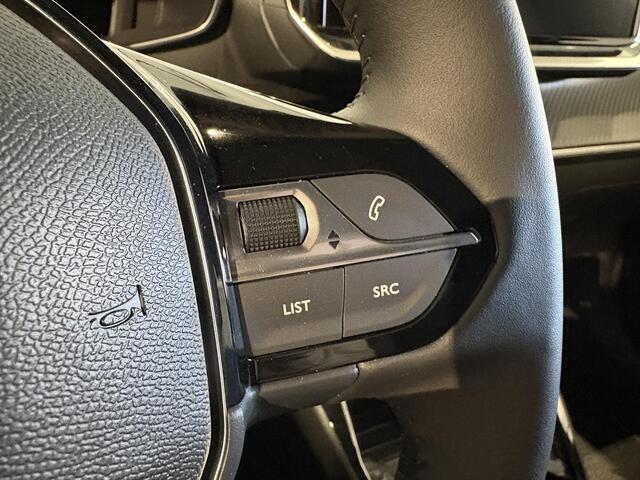 Peugeot 2008 1.2 Hybrid 145 Allure