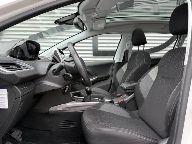 Peugeot 2008 1.2 PureTech Active 2e Eigenaar|Carplay|Camera|Pano|Clima|Cruise|N.A.P|Nieuwe APK bij Aflevering