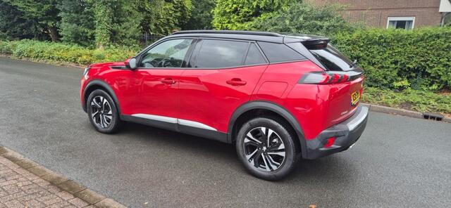 Peugeot 2008 1.2 Pure Tech Bleu Lease Allure/Apple Carplay Android/cruise/ECC/camera/stoelverw.