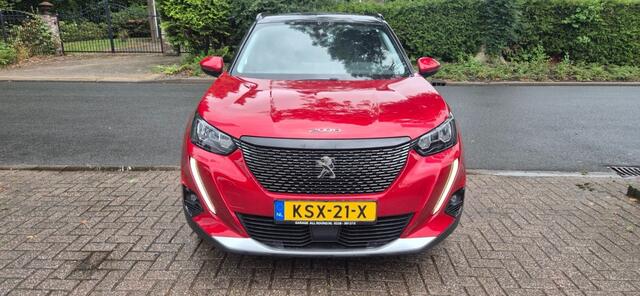 Peugeot 2008 1.2 Pure Tech Bleu Lease Allure/Apple Carplay Android/cruise/ECC/camera/stoelverw.