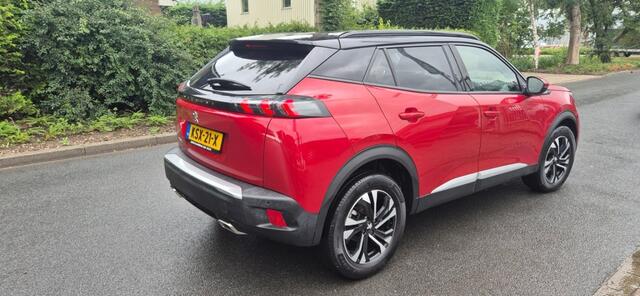 Peugeot 2008 1.2 Pure Tech Bleu Lease Allure/Apple Carplay Android/cruise/ECC/camera/stoelverw.