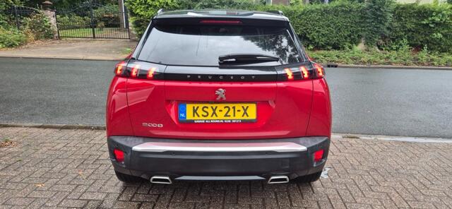 Peugeot 2008 1.2 Pure Tech Bleu Lease Allure/Apple Carplay Android/cruise/ECC/camera/stoelverw.