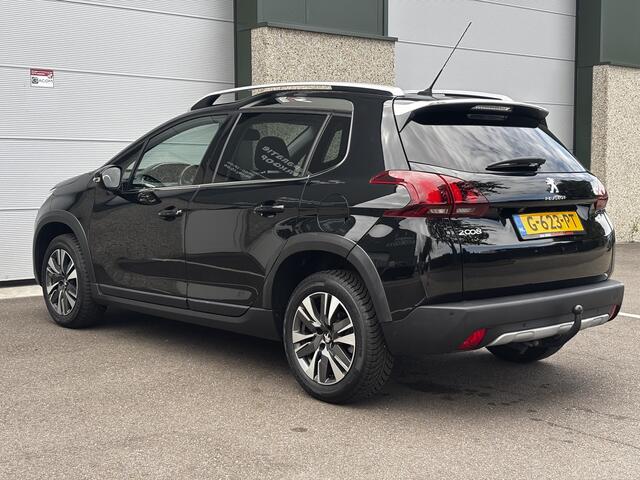 Peugeot 2008 1.2 PT GT-Line Navi Carplay Automaat PDC Camera Leer Trekhaak Led