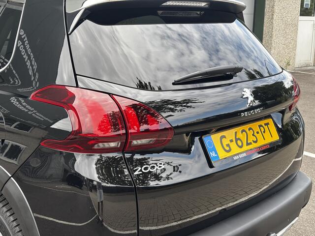 Peugeot 2008 1.2 PT GT-Line Navi Carplay Automaat PDC Camera Leer Trekhaak Led